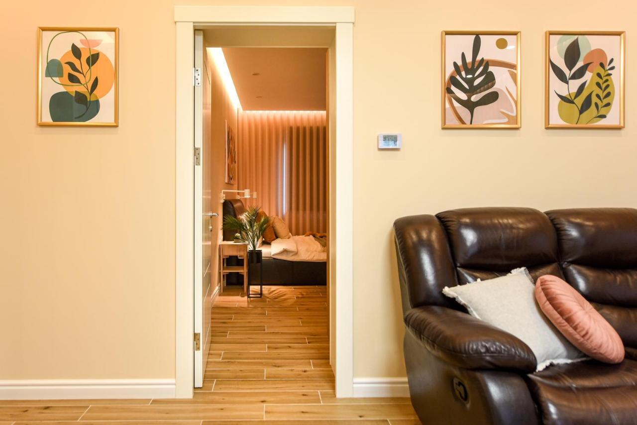Green Leafy Brasov - Ideal 2 Bedroom Apartment Экстерьер фото