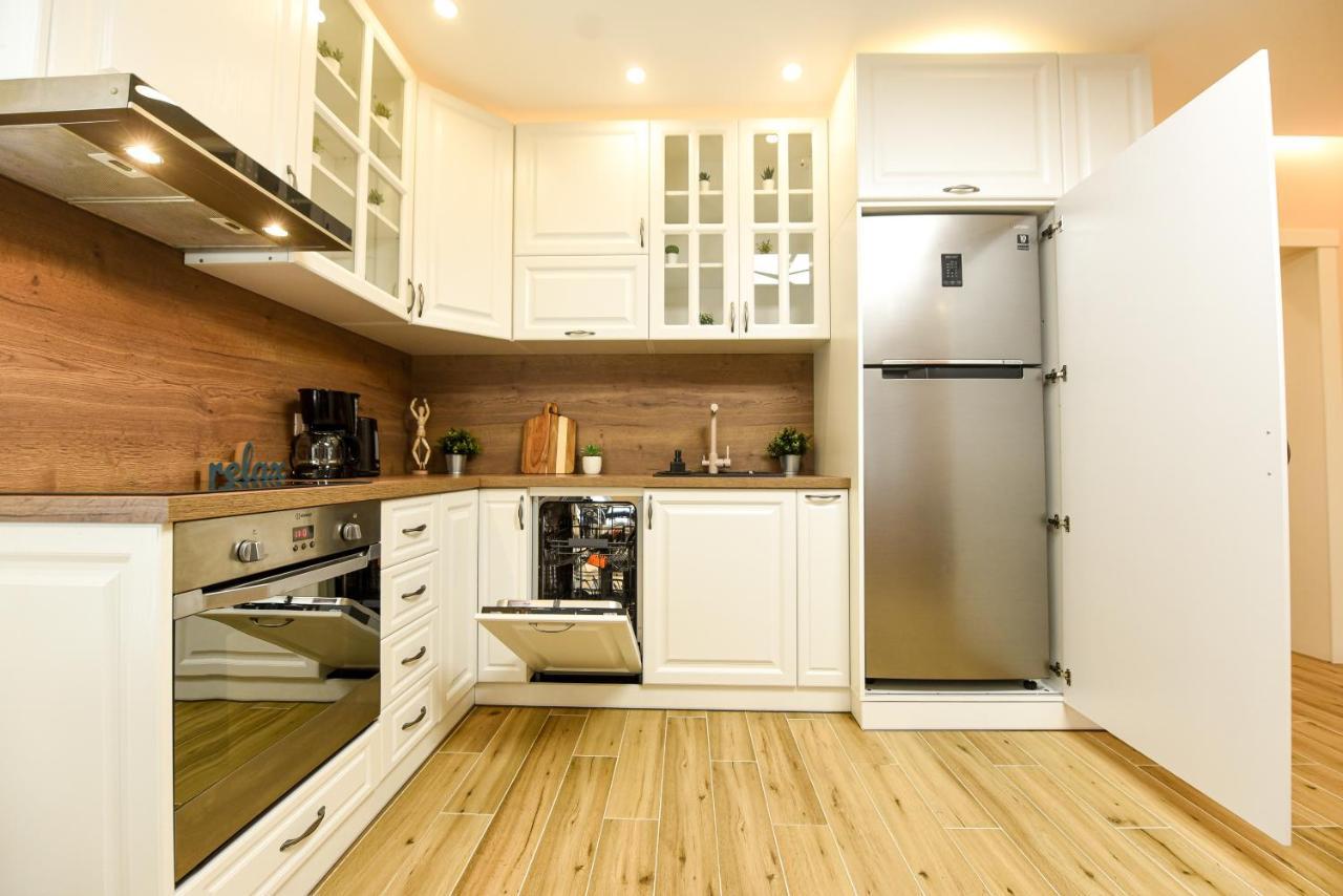 Green Leafy Brasov - Ideal 2 Bedroom Apartment Экстерьер фото